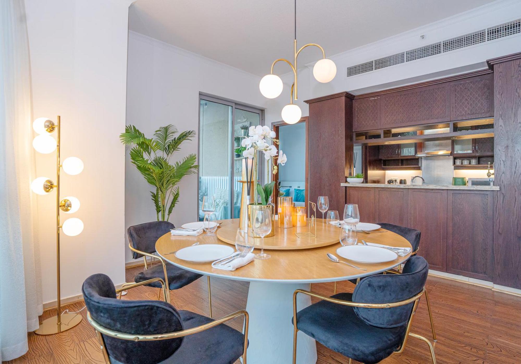 Homesgetaway-the Residences Tower 1 3br Downtown-emaar * Dubai