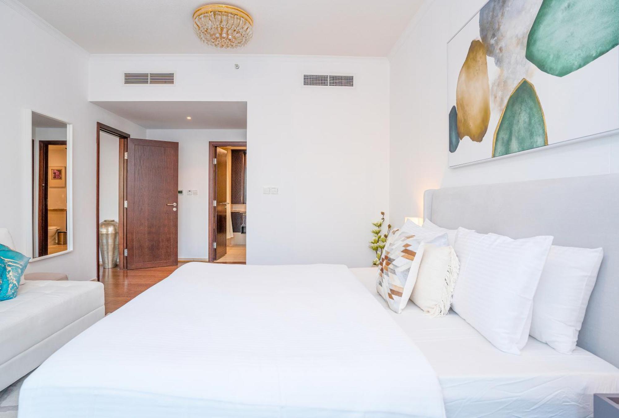 Homesgetaway-the Residences Tower 1 3br Downtown-emaar *